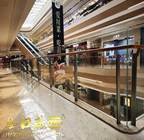 	不銹鋼商場護(hù)欄JRS12